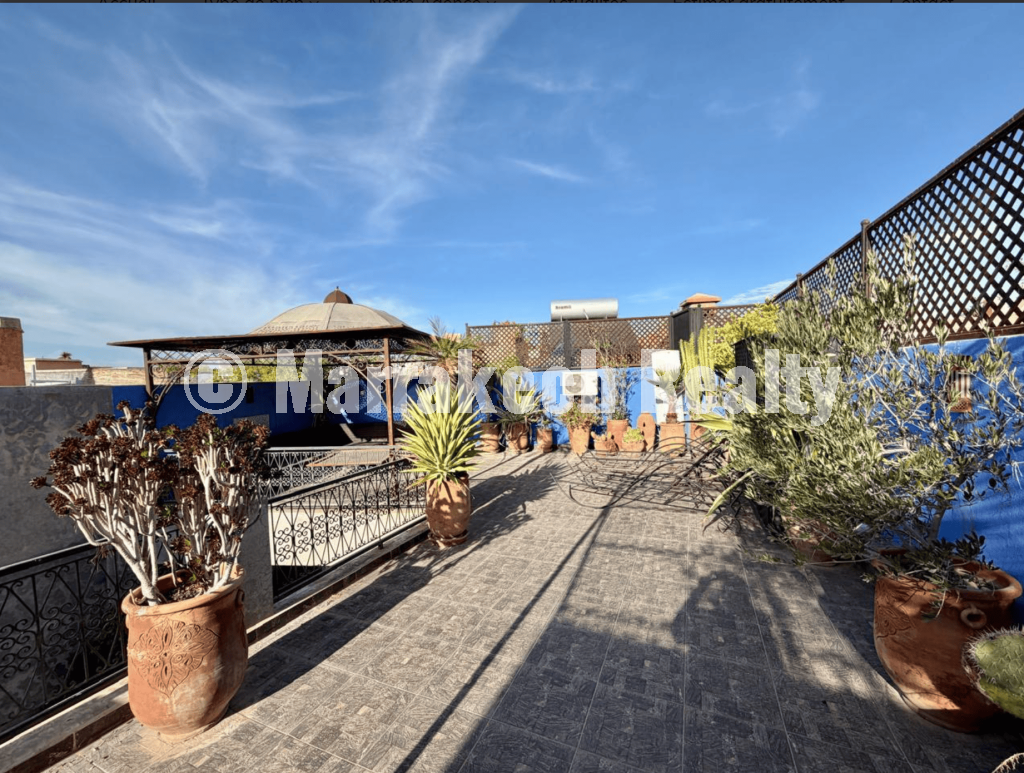 Charmant Riad Moderne de 4 Chambres à Vendre – Médina de Marrakech