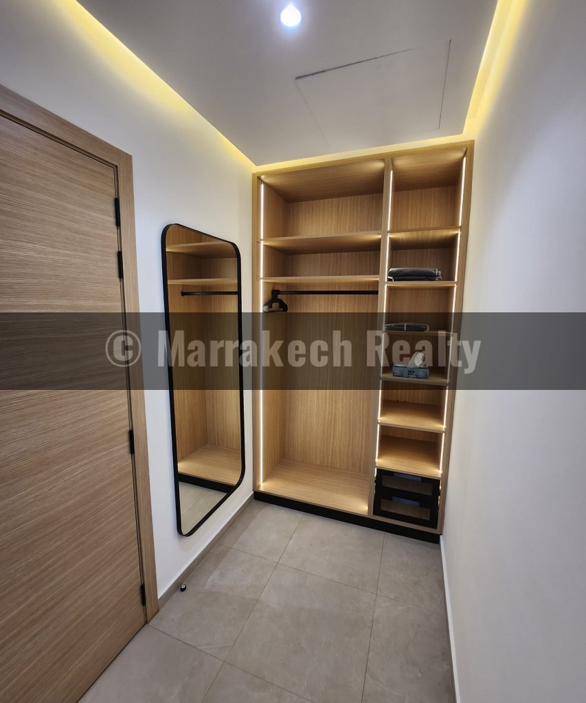 Luxury Modern Villa for Rent – Heated Pool and Spa