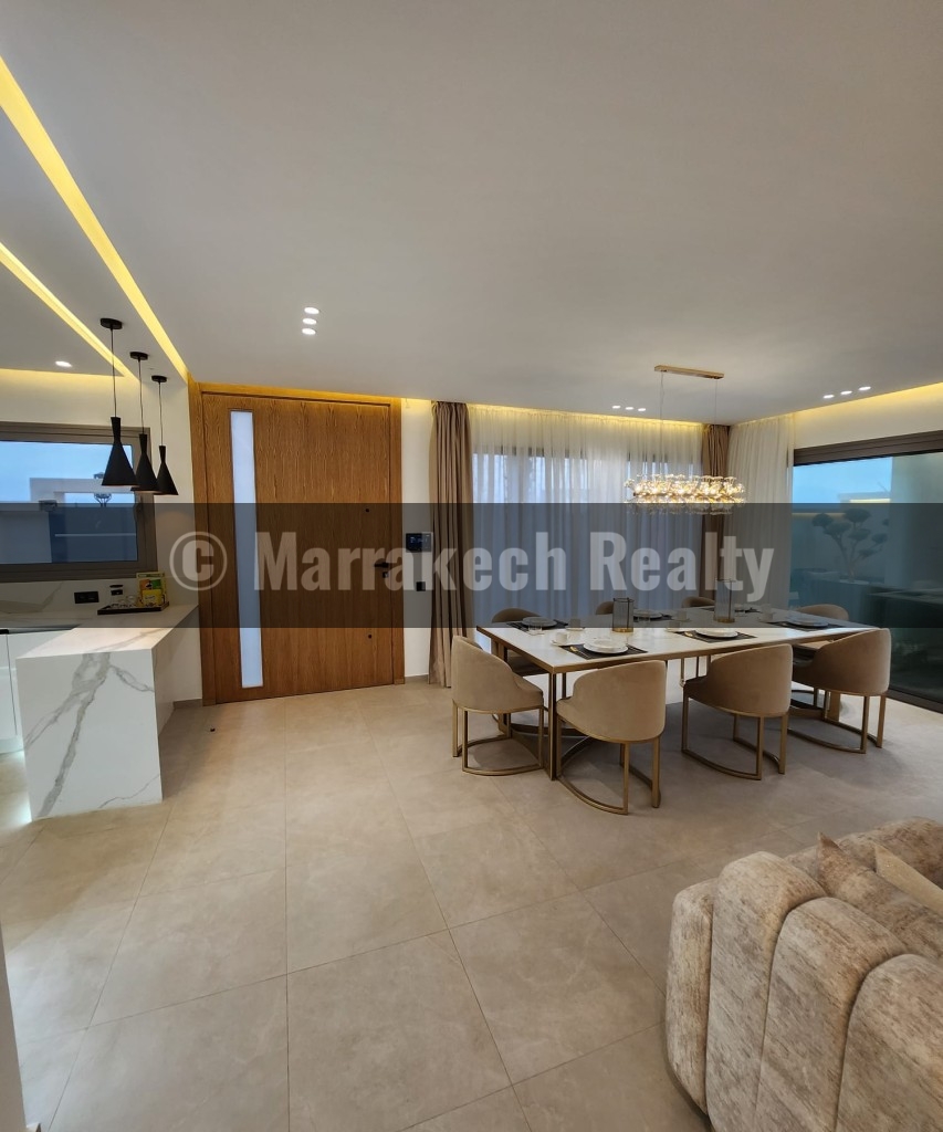 Luxury Modern Villa for Rent – Heated Pool and Spa