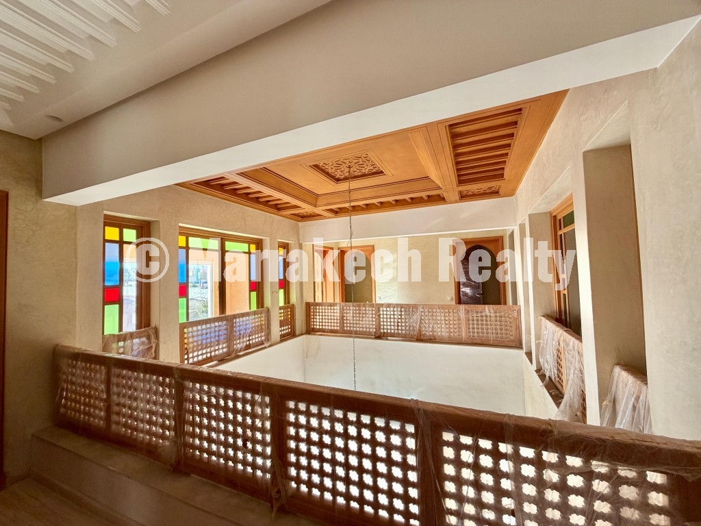 Villa Marocaine Authentique avec Hammam Et Piscine – 7 Chambres