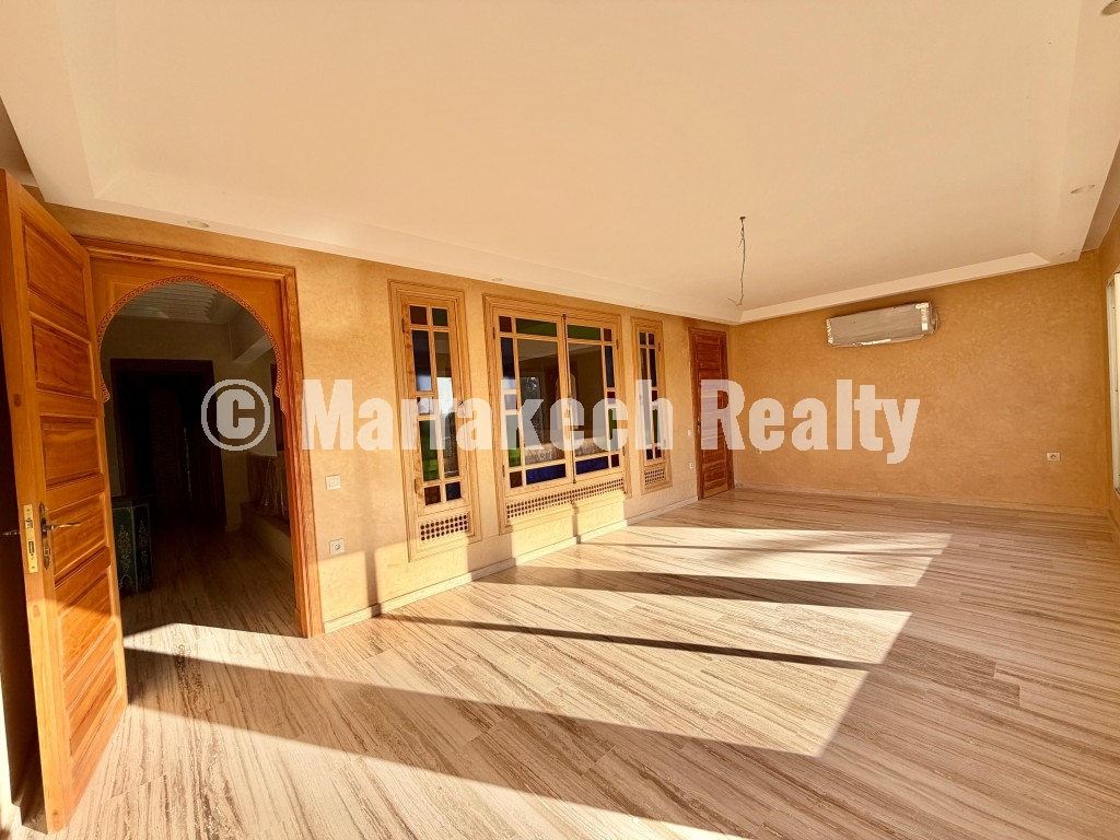 Villa Marocaine Authentique avec Hammam Et Piscine – 7 Chambres