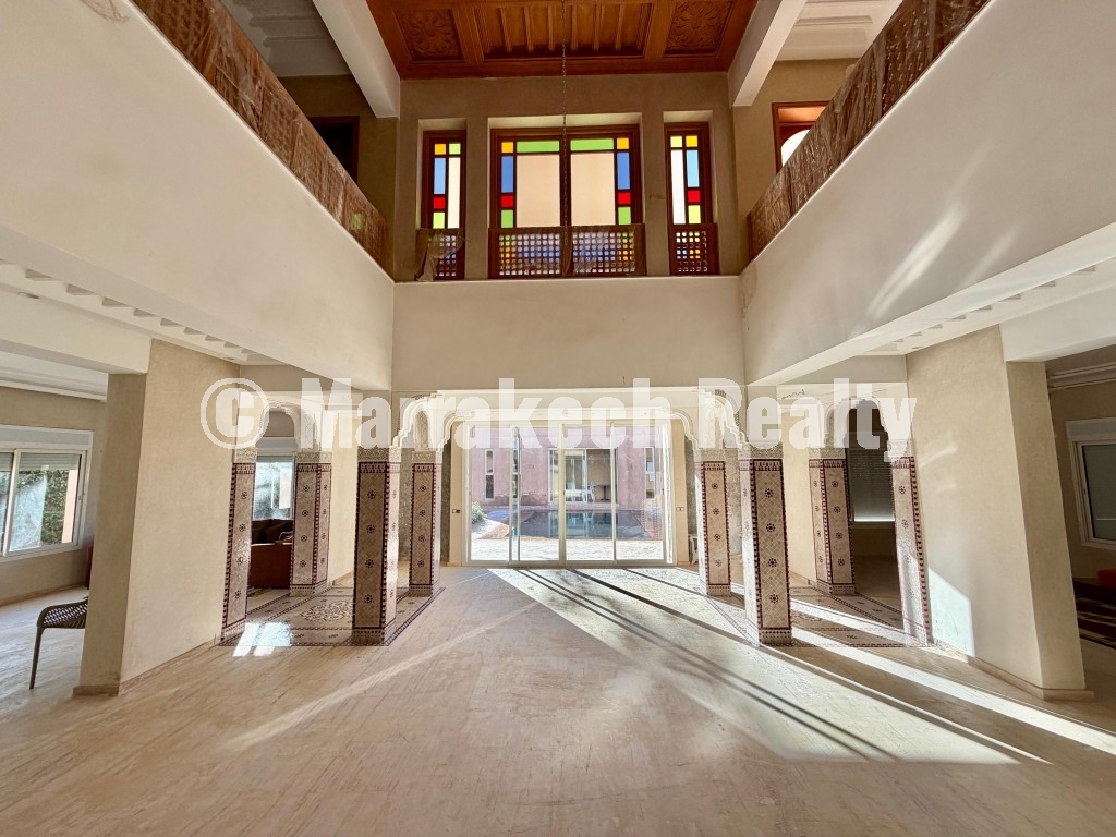 Villa Marocaine Authentique avec Hammam Et Piscine – 7 Chambres