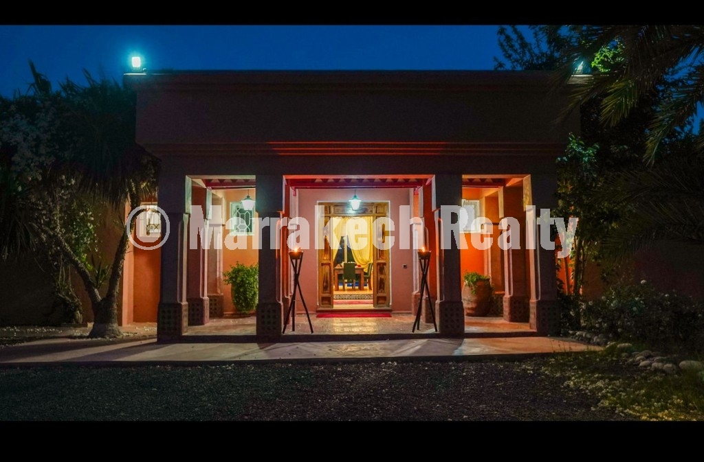 Magnificent Moroccan-Style Villa for Long-Term Rent – Fès Road