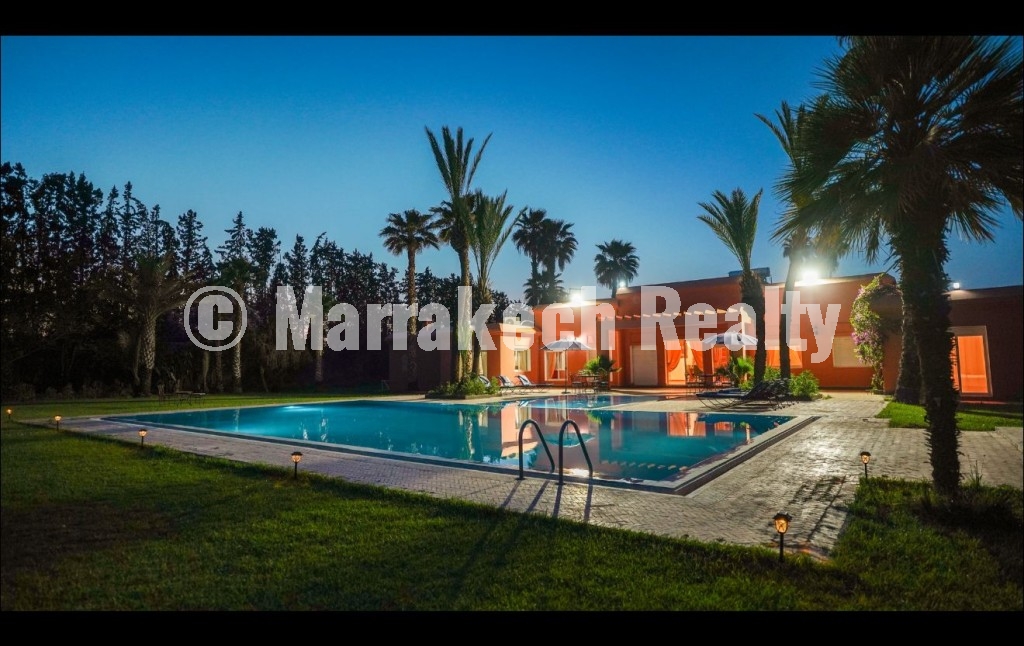 Magnificent Moroccan-Style Villa for Long-Term Rent – Fès Road