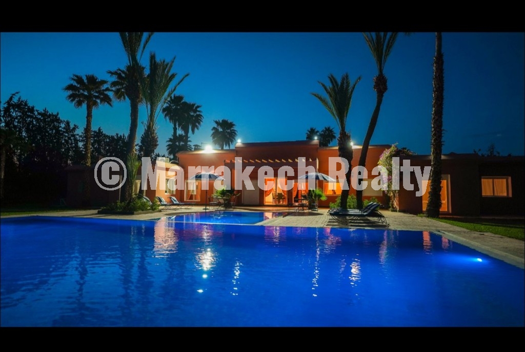 Superbe Villa de Plain-Pied Style Marocain à Louer – Route de Fès