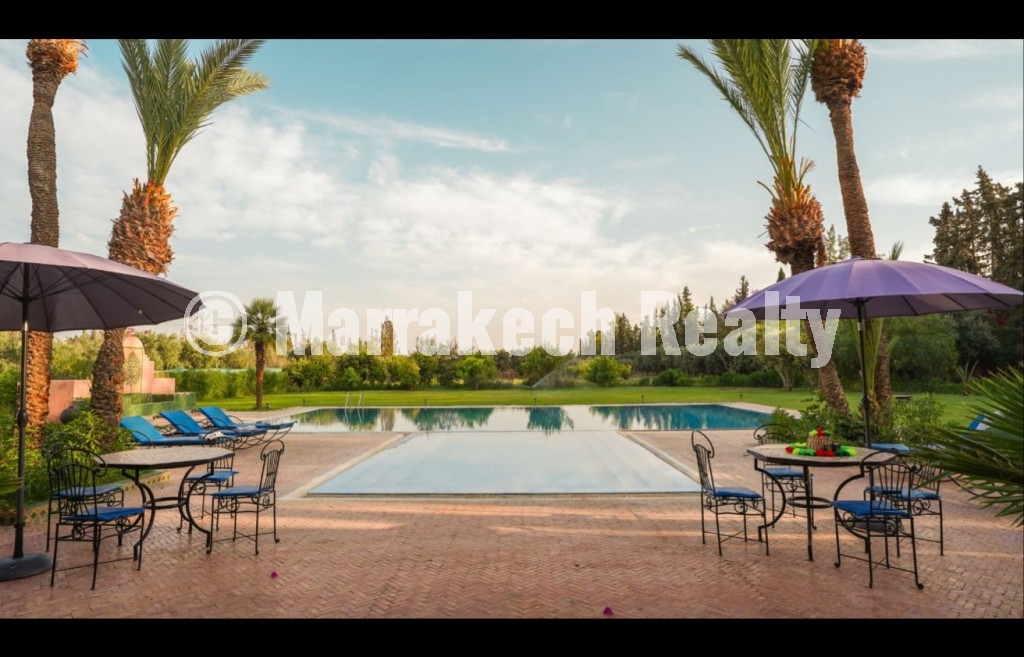 Superbe Villa de Plain-Pied Style Marocain à Louer – Route de Fès