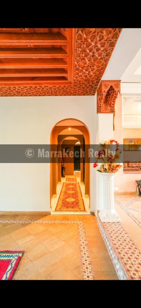 Magnificent Moroccan-Style Villa for Long-Term Rent – Fès Road