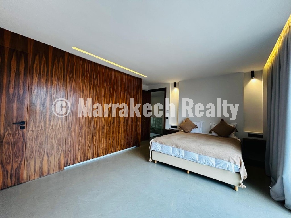 Luxury Modern Villa for Rent in Amelkis
