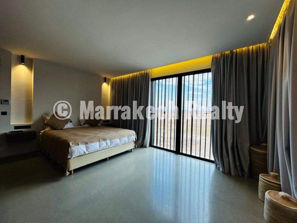 Luxury Modern Villa for Rent in Amelkis