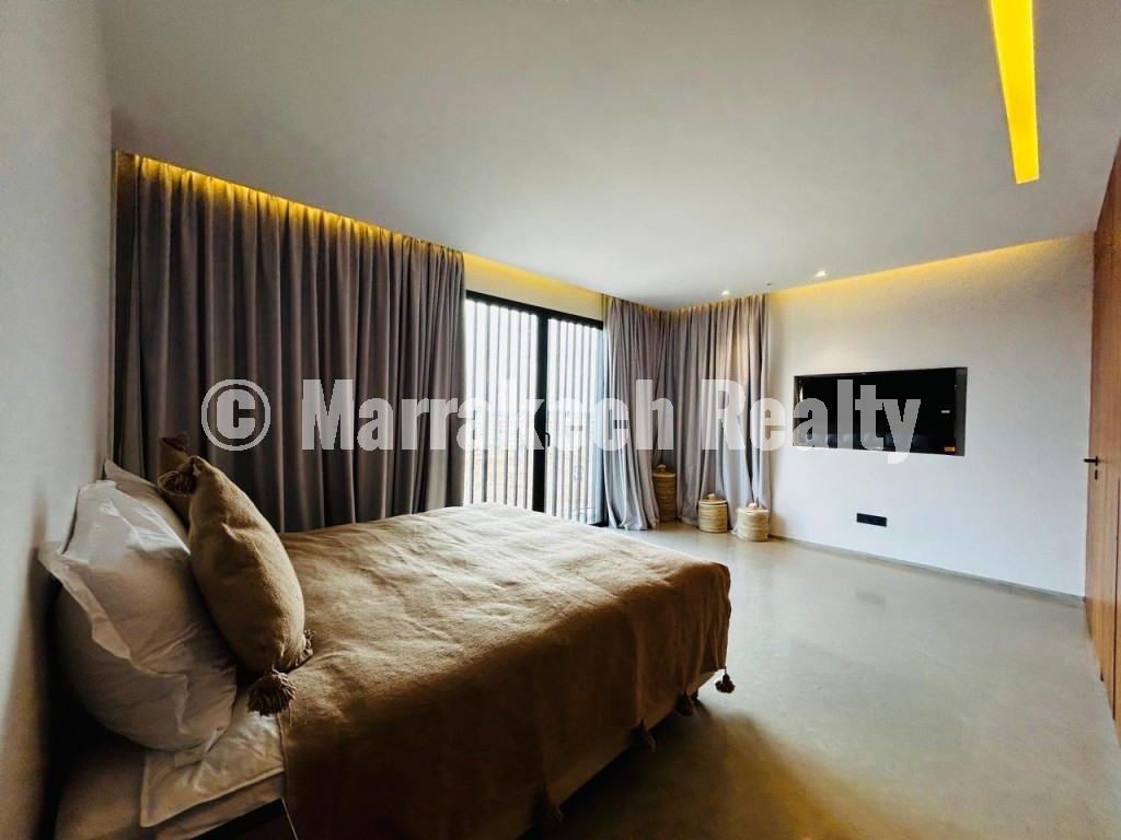Luxury Modern Villa for Rent in Amelkis