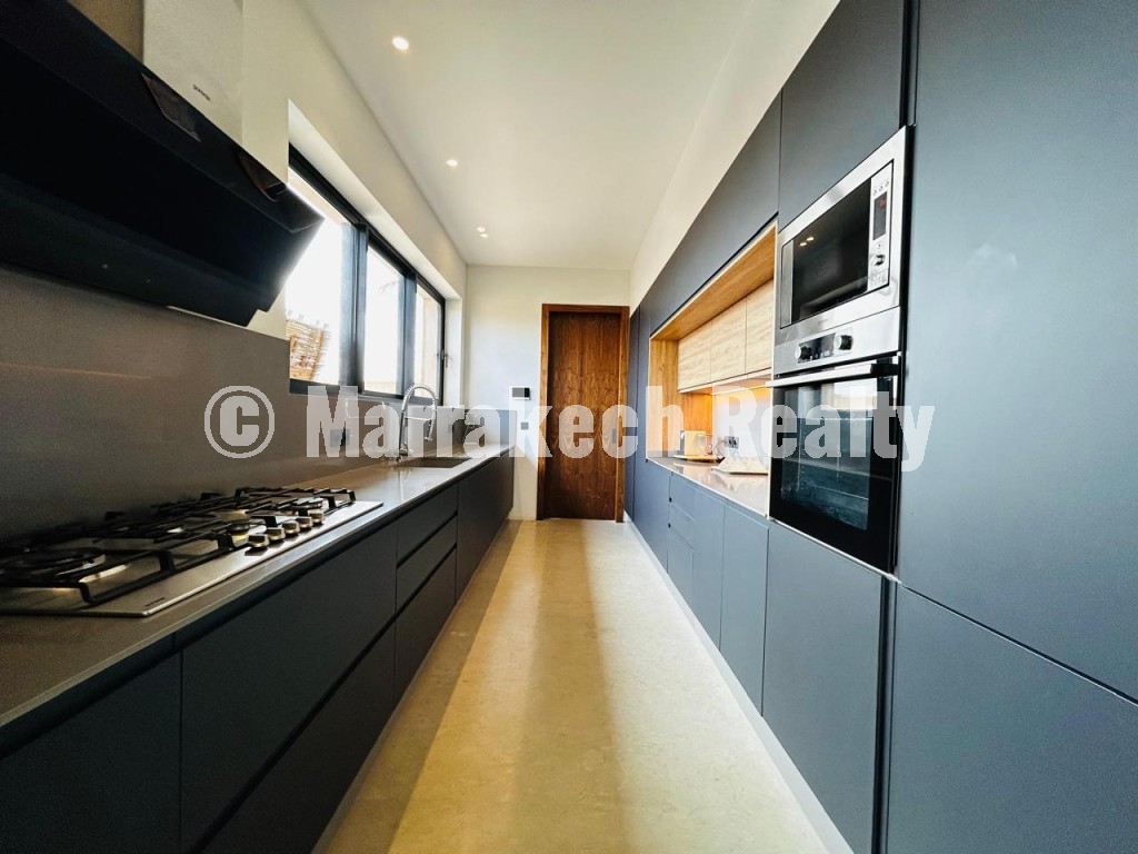 Luxury Modern Villa for Rent in Amelkis