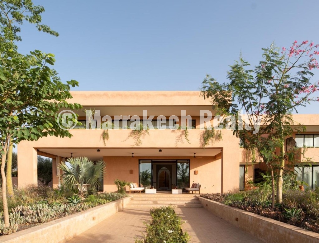 Villa 7 chambres à vendre route de fès