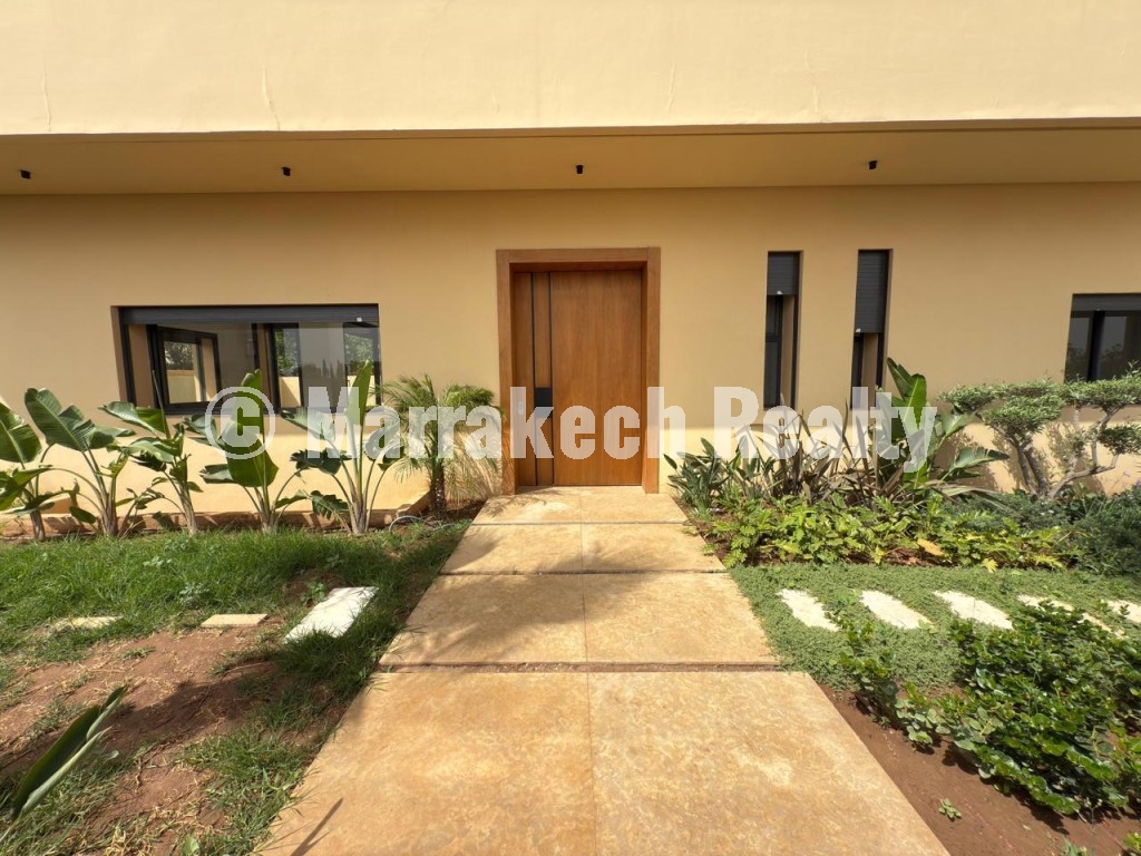 Villa moderne 5 suites à vendre à Amelkis