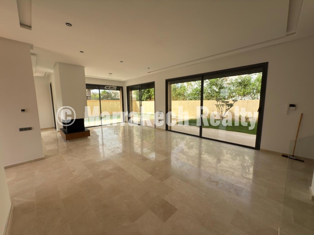 Villa moderne 5 suites à vendre à Amelkis