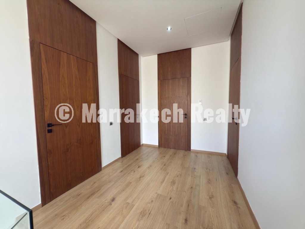 Villa moderne 5 suites à vendre à Amelkis