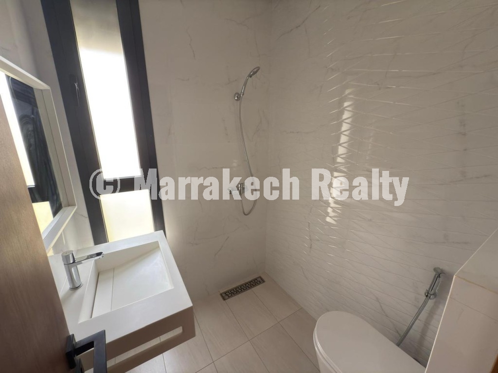 Villa moderne 5 suites à vendre à Amelkis