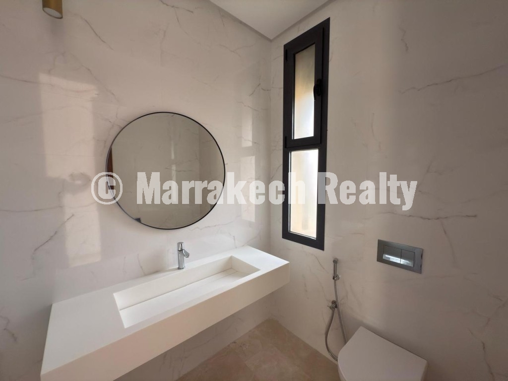 Villa moderne 5 suites à vendre à Amelkis