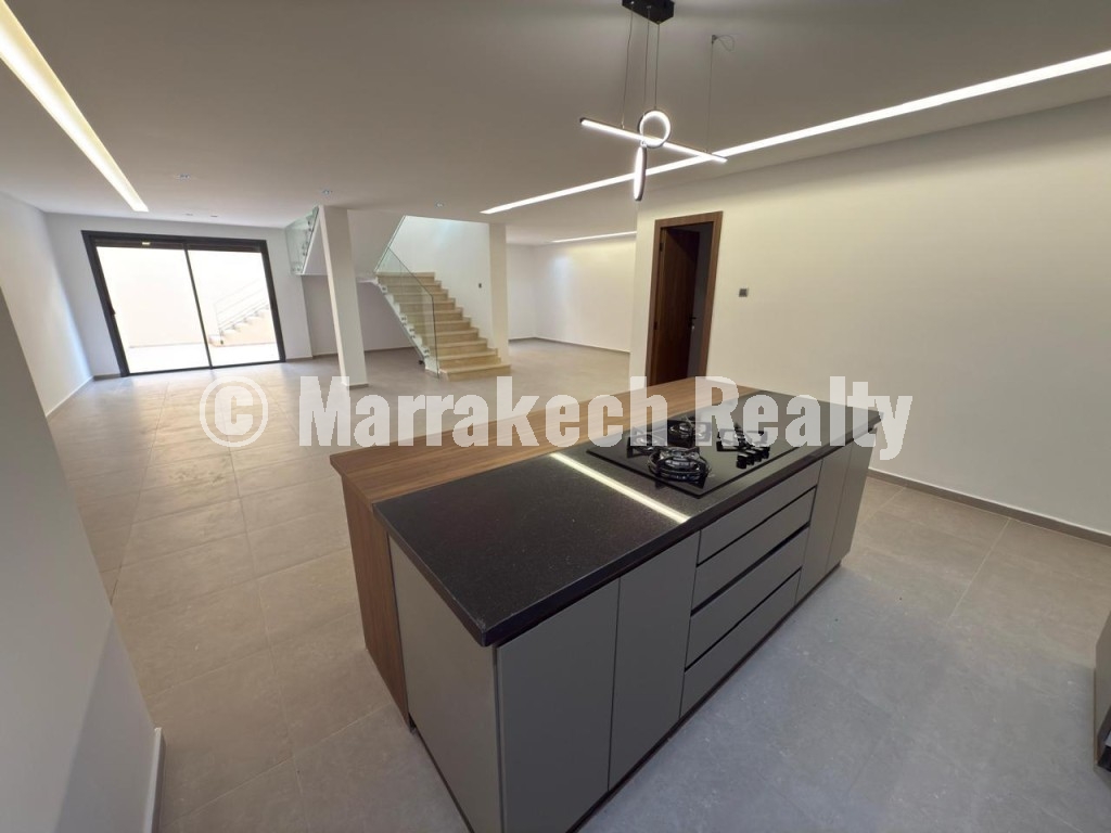 Villa moderne 5 suites à vendre à Amelkis