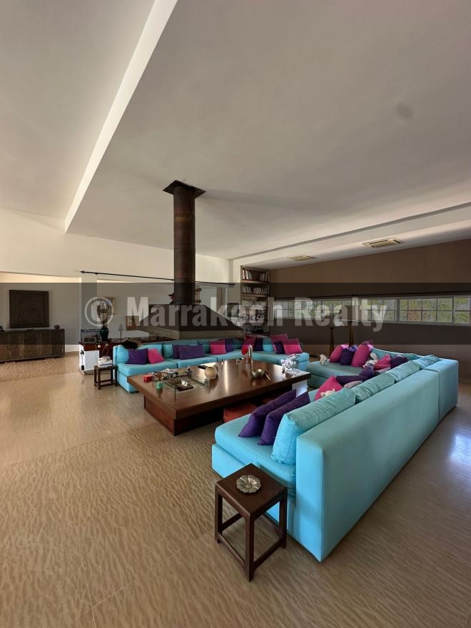 5-suite villa for sale on the Fes road