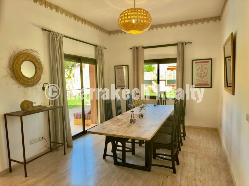 Villa Familiale avec Piscine à Louer – Atlas Golf Resort
