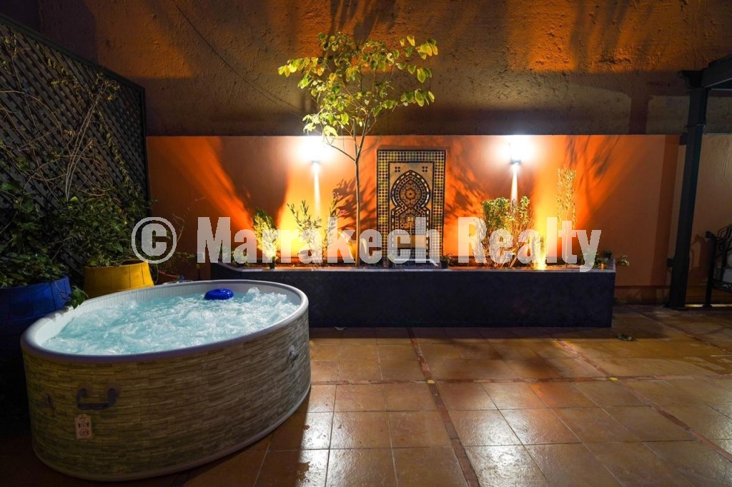 Appartement Meublé avec Jacuzzi au Cœur de Guéliz
