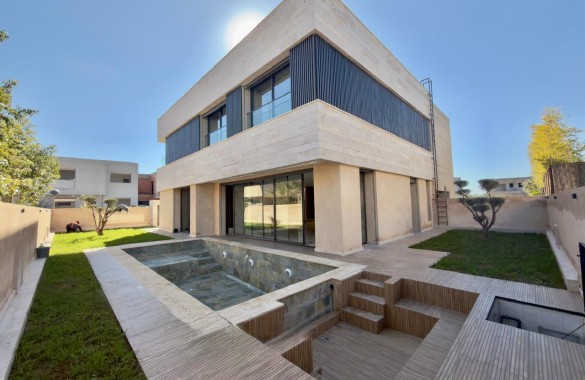 Villa Jumelée à Vendre Route de l’Ourika – 4 Suites