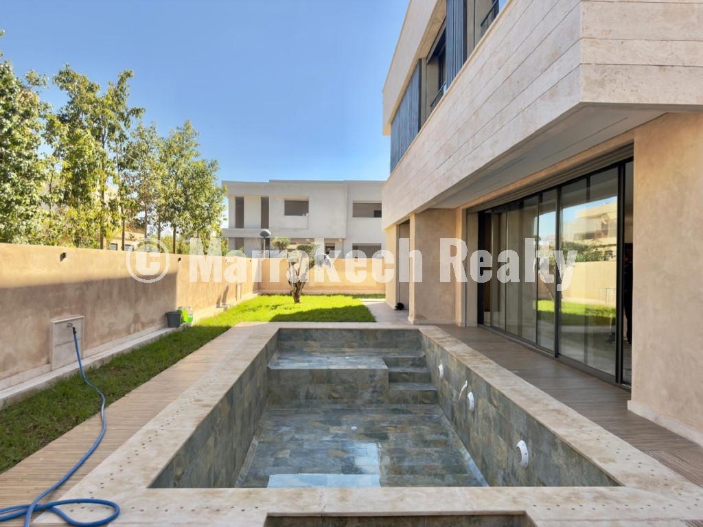 Villa Jumelée à Vendre Route de l’Ourika – 4 Suites