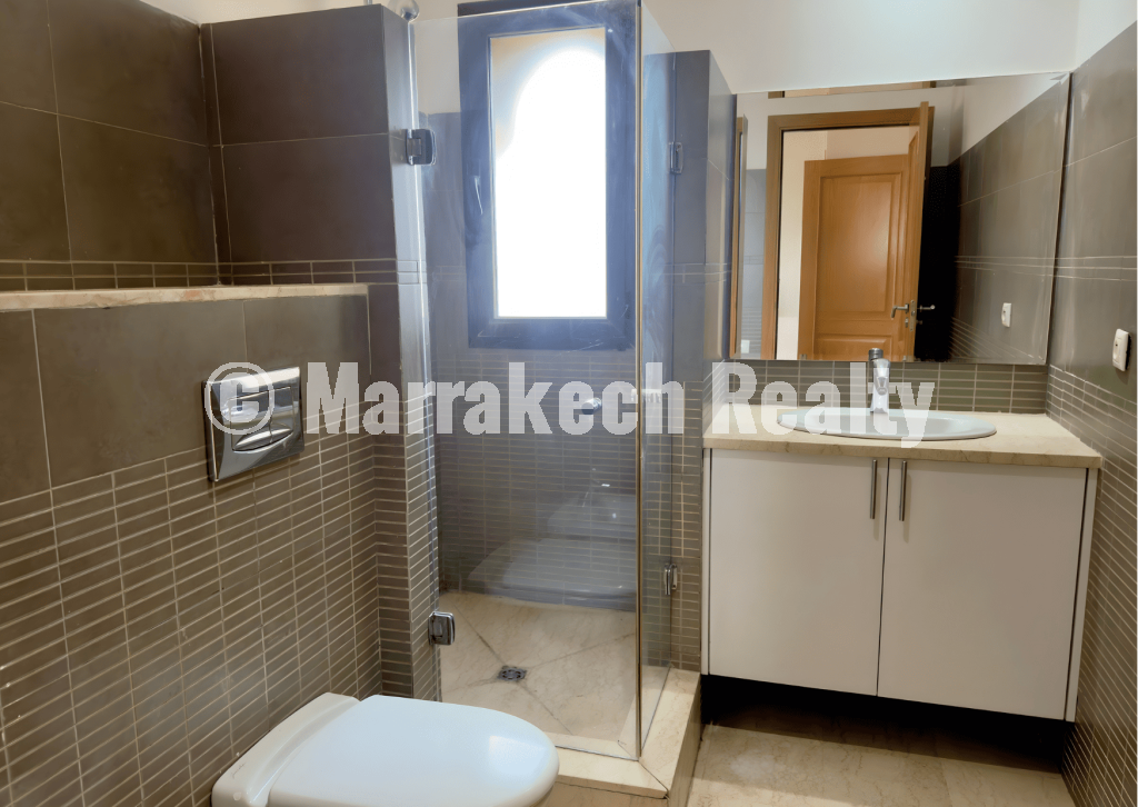Duplex d’Exception à Vendre – Résidence Sécurisée Proche Morocco Mall