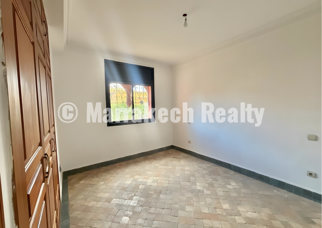 Family villa with fireplace – Quiet and secure neighborhood