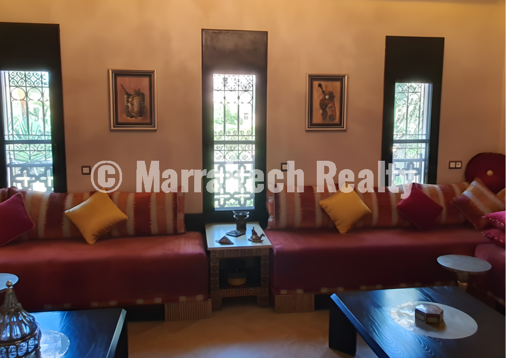 Villa Riad de Charme en Résidence Sécurisée – Route de Fès