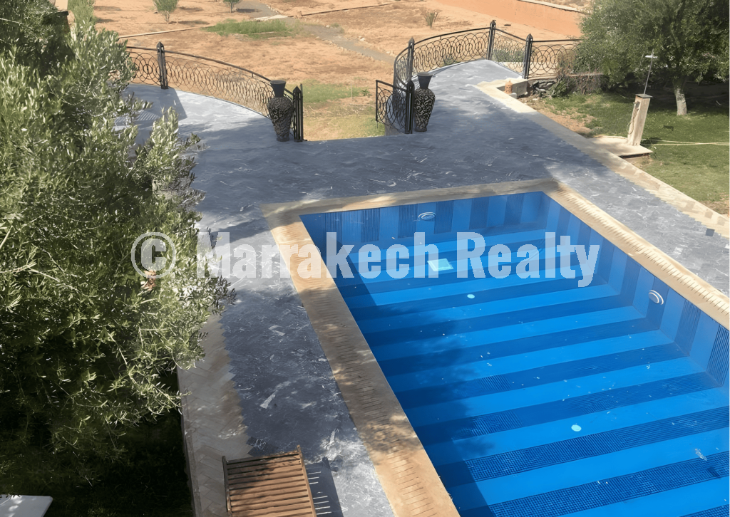 Villa Moderne avec Piscine Chauffée – Vue Atlas
