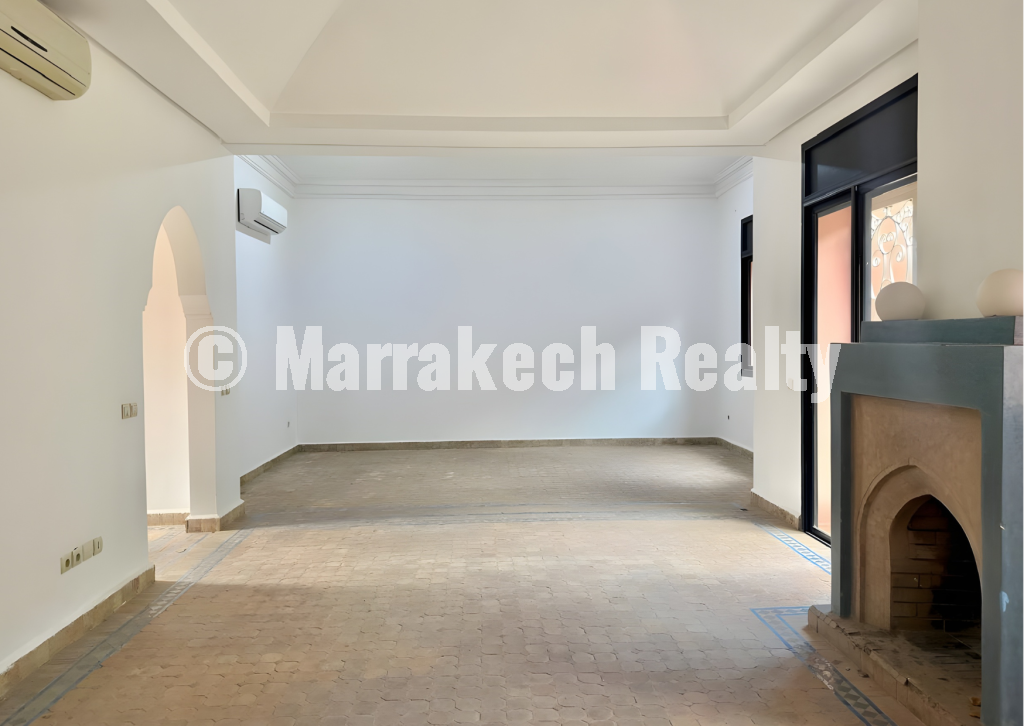 Family villa with fireplace – Quiet and secure neighborhood