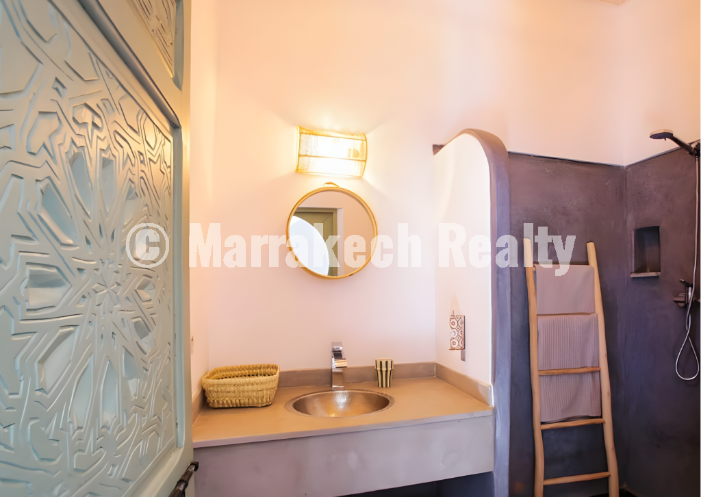 Riad d’Exception à Vendre – Emplacement Premium au Cœur de la Médina