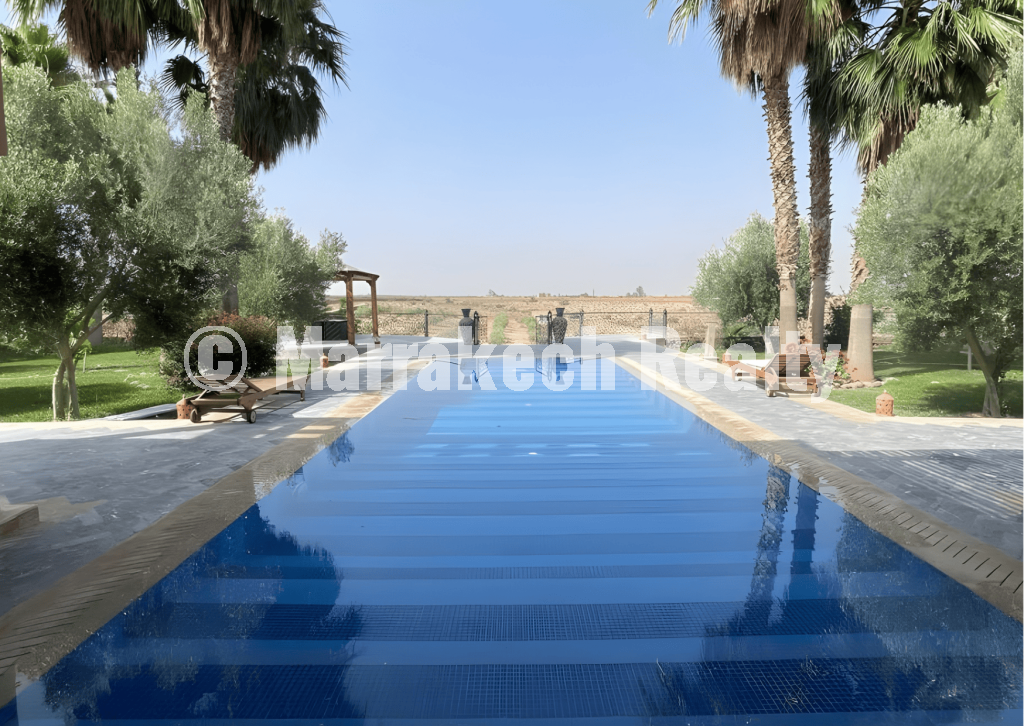 Villa Moderne avec Piscine Chauffée – Vue Atlas