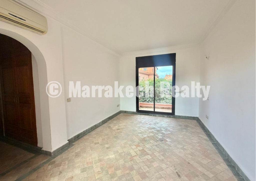 Family villa with fireplace – Quiet and secure neighborhood