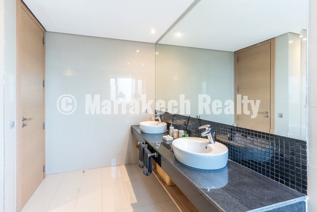 Villa haut standing Moderne Meublée à Louer – Prestigia