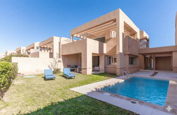 Villa haut standing Moderne Meublée à Louer – Prestigia