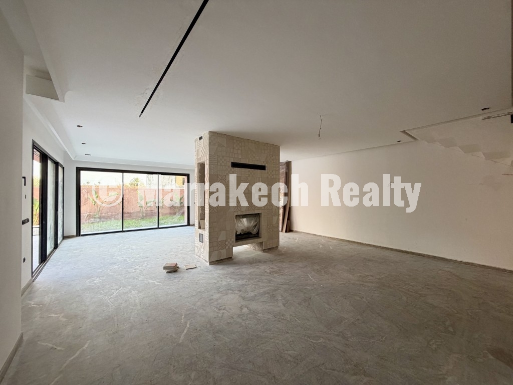 Villa Neuve à Vendre à Akenza – Route de Tahanaout