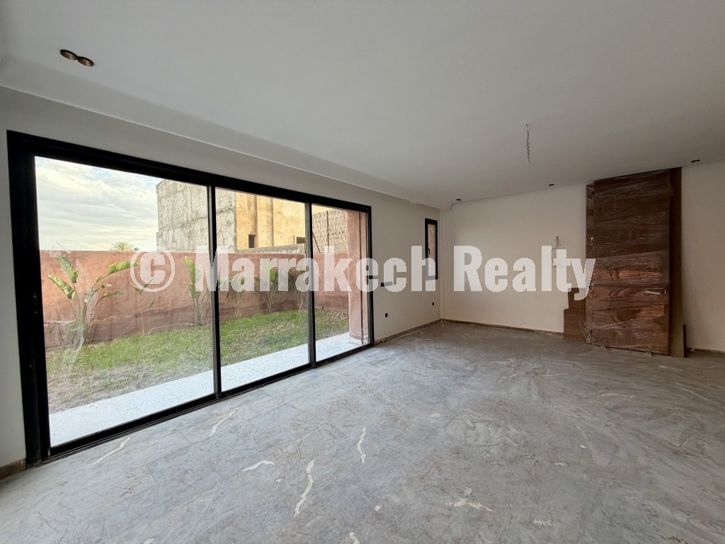 Villa Neuve à Vendre à Akenza – Route de Tahanaout