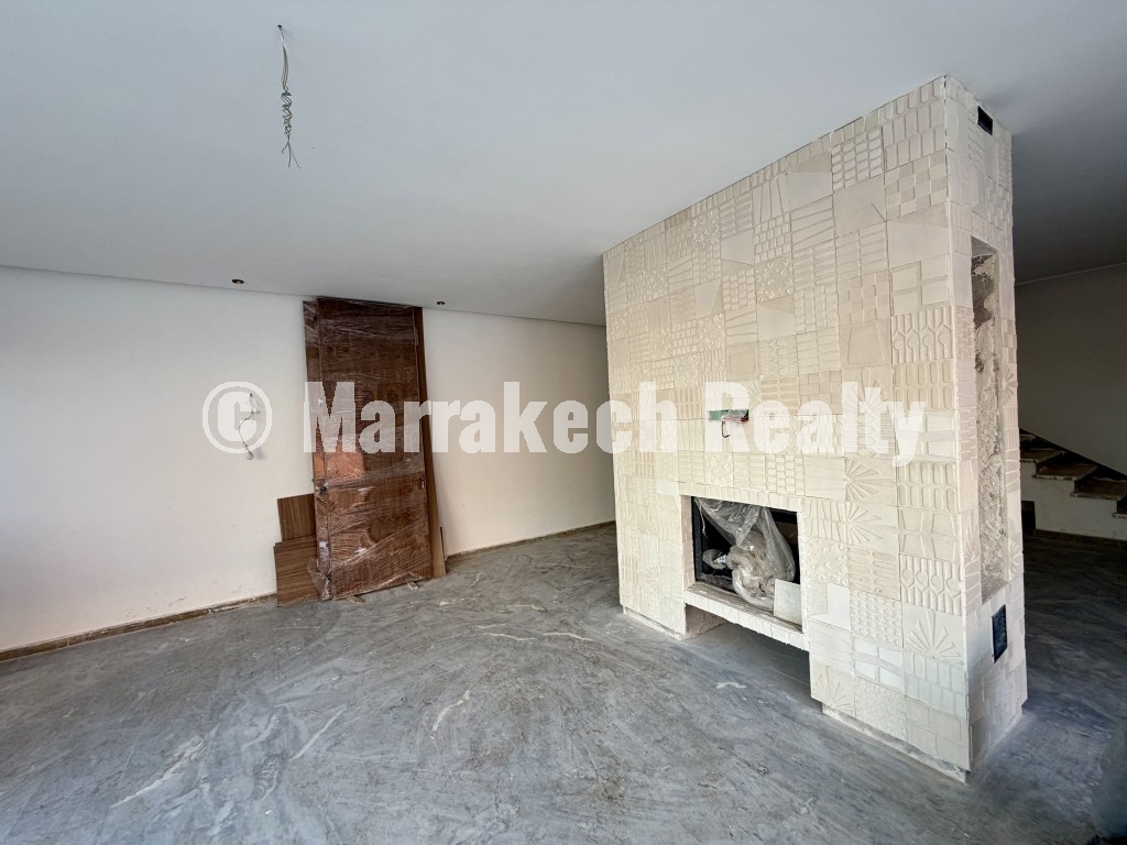 Villa Neuve à Vendre à Akenza – Route de Tahanaout