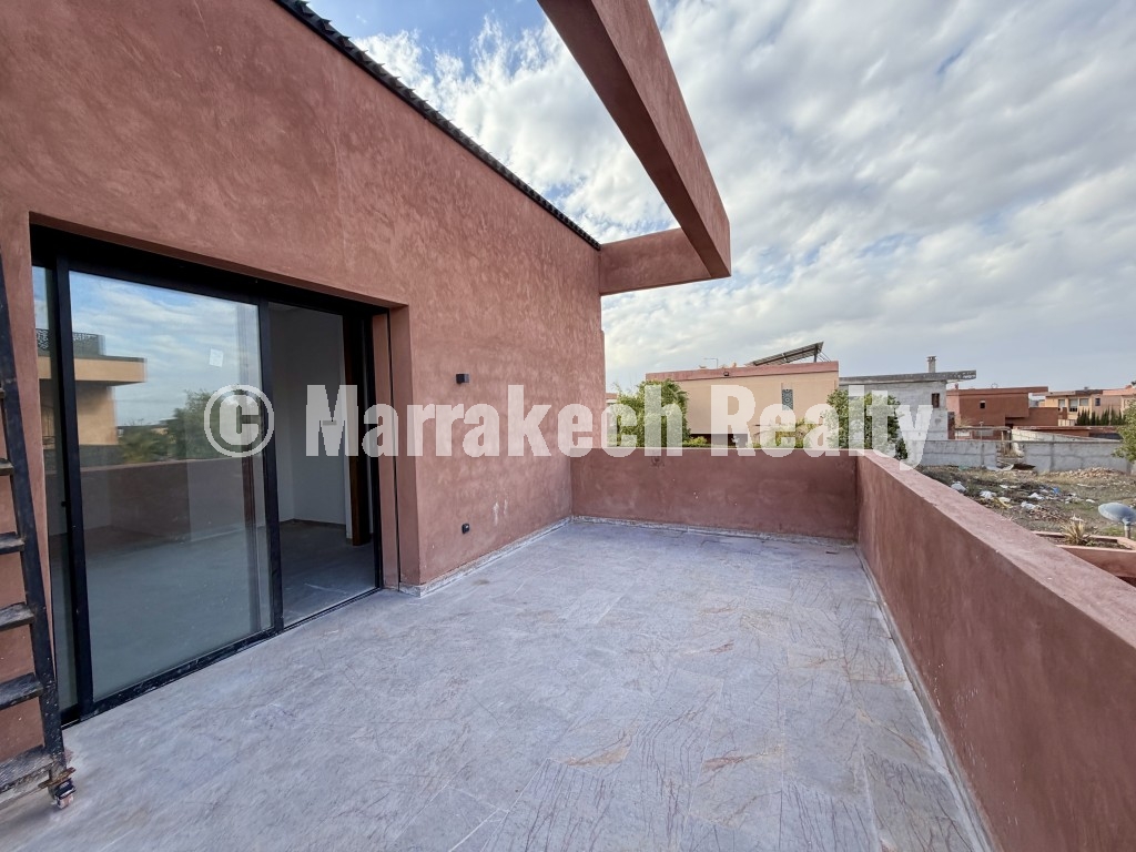 Villa Neuve à Vendre à Akenza – Route de Tahanaout