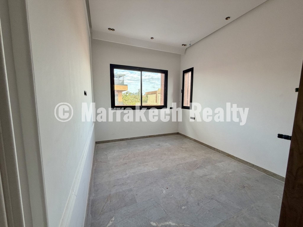 Villa Neuve à Vendre à Akenza – Route de Tahanaout