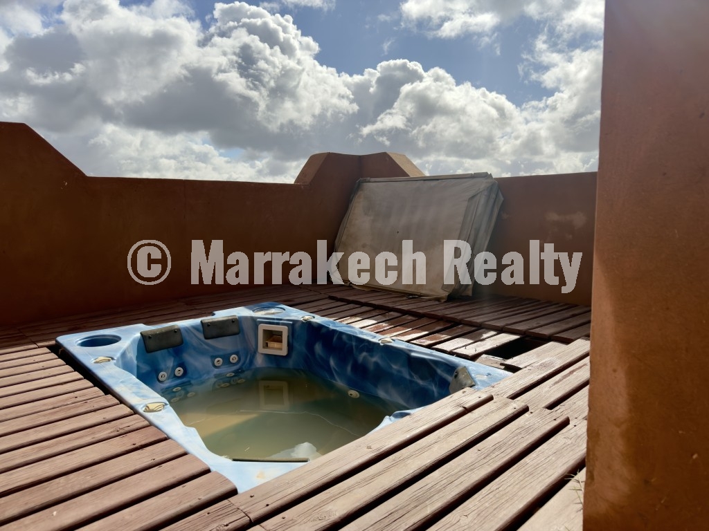 Duplex d’Exception à Vendre – Résidence Sécurisée Proche Morocco Mall