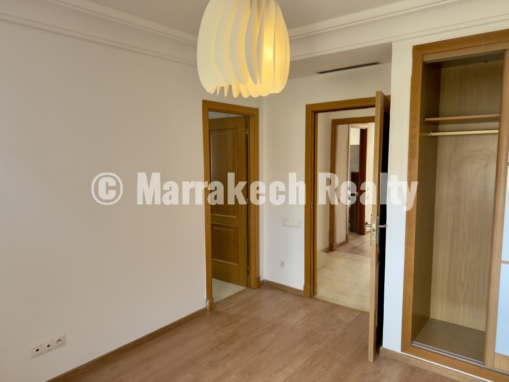 Duplex d’Exception à Vendre – Résidence Sécurisée Proche Morocco Mall
