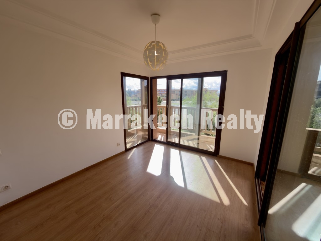 Duplex d’Exception à Vendre – Résidence Sécurisée Proche Morocco Mall