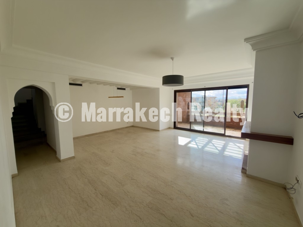Duplex d’Exception à Vendre – Résidence Sécurisée Proche Morocco Mall