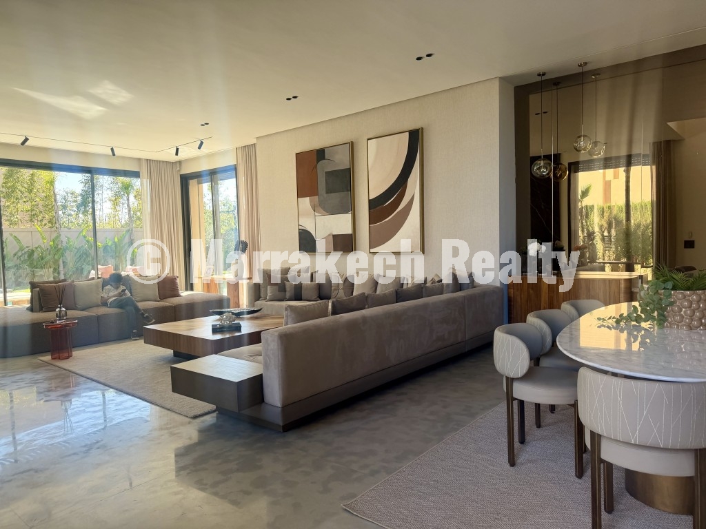 Villa de Luxe 4 Suites à Vendre – Route de l’Ourika