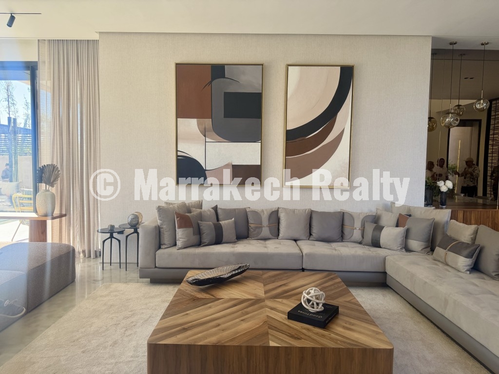 Villa de Luxe 4 Suites à Vendre – Route de l’Ourika