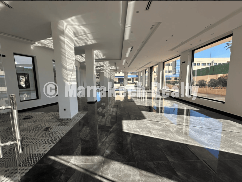 Café-Restaurant à Vendre à Targa Marrakech – Complexe hôtelier | Emplacement stratégique
