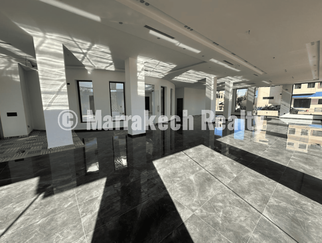Café-Restaurant à Vendre à Targa Marrakech – Complexe hôtelier | Emplacement stratégique